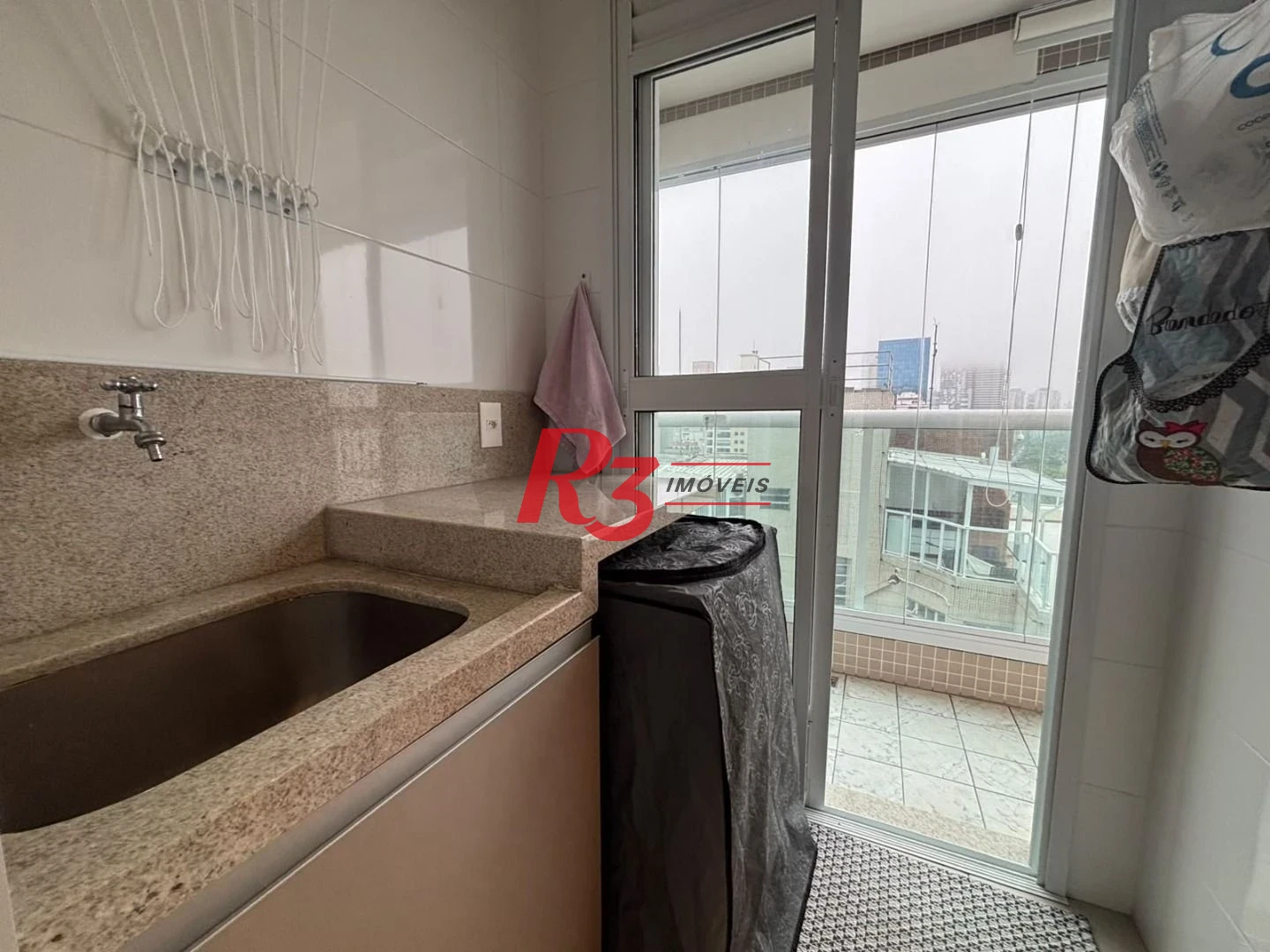 Apartamento com 3 dormitórios à venda, 115 m² por R$ 2.780.000,00 - José Menino - Santos/SP
