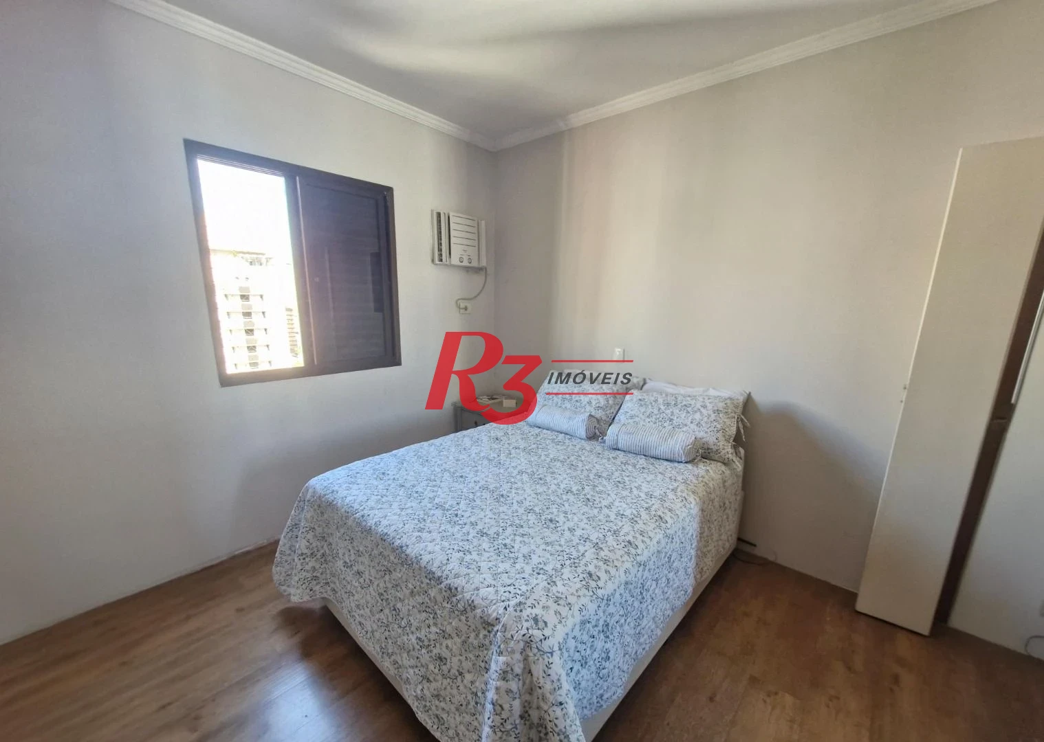 Apartamento com 3 dormitórios à venda, 98 m² por R$ 850.000,00 - Gonzaga - Santos/SP