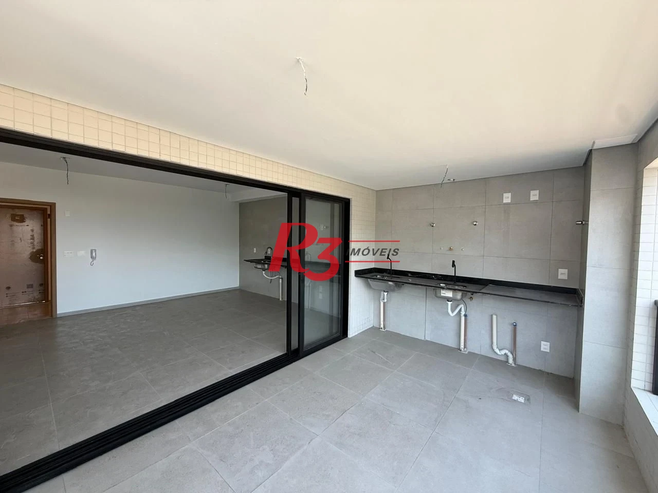 Apartamento com 2 dormitórios à venda, 70 m² por R$ 990.000,00 - José Menino - Santos/SP