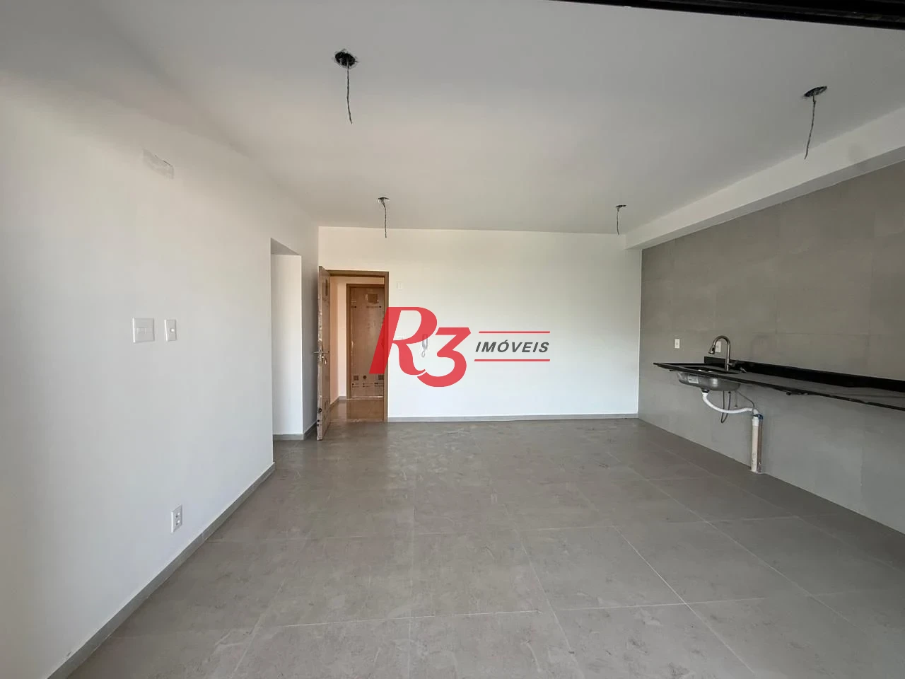 Apartamento com 2 dormitórios à venda, 70 m² por R$ 990.000,00 - José Menino - Santos/SP
