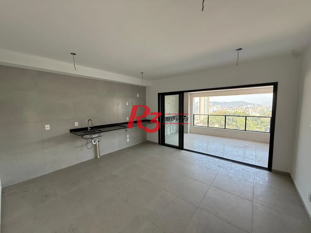 Apartamento com 2 dormitórios à venda, 70 m² por R$ 990.000,00 - José Menino - Santos/SP