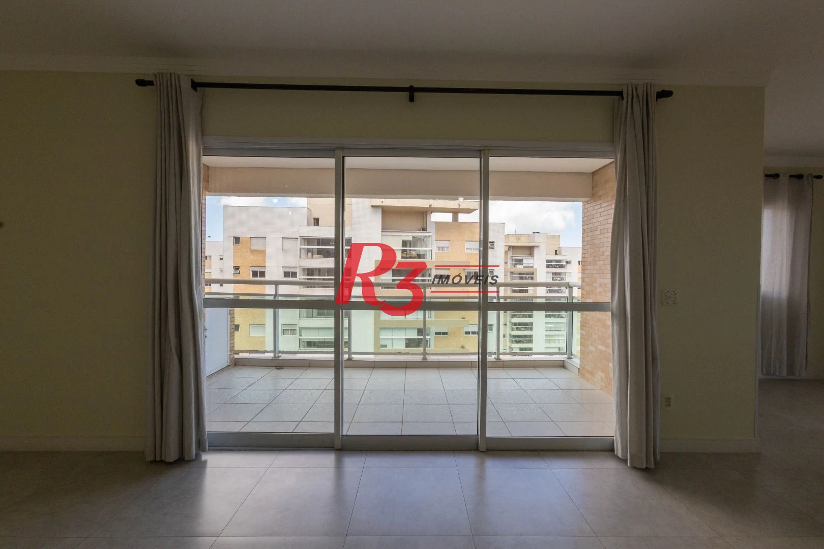Cobertura com 3 dormitórios à venda, 180 m² por R$ 1.800.000,00 - Ponta da Praia - Santos/SP