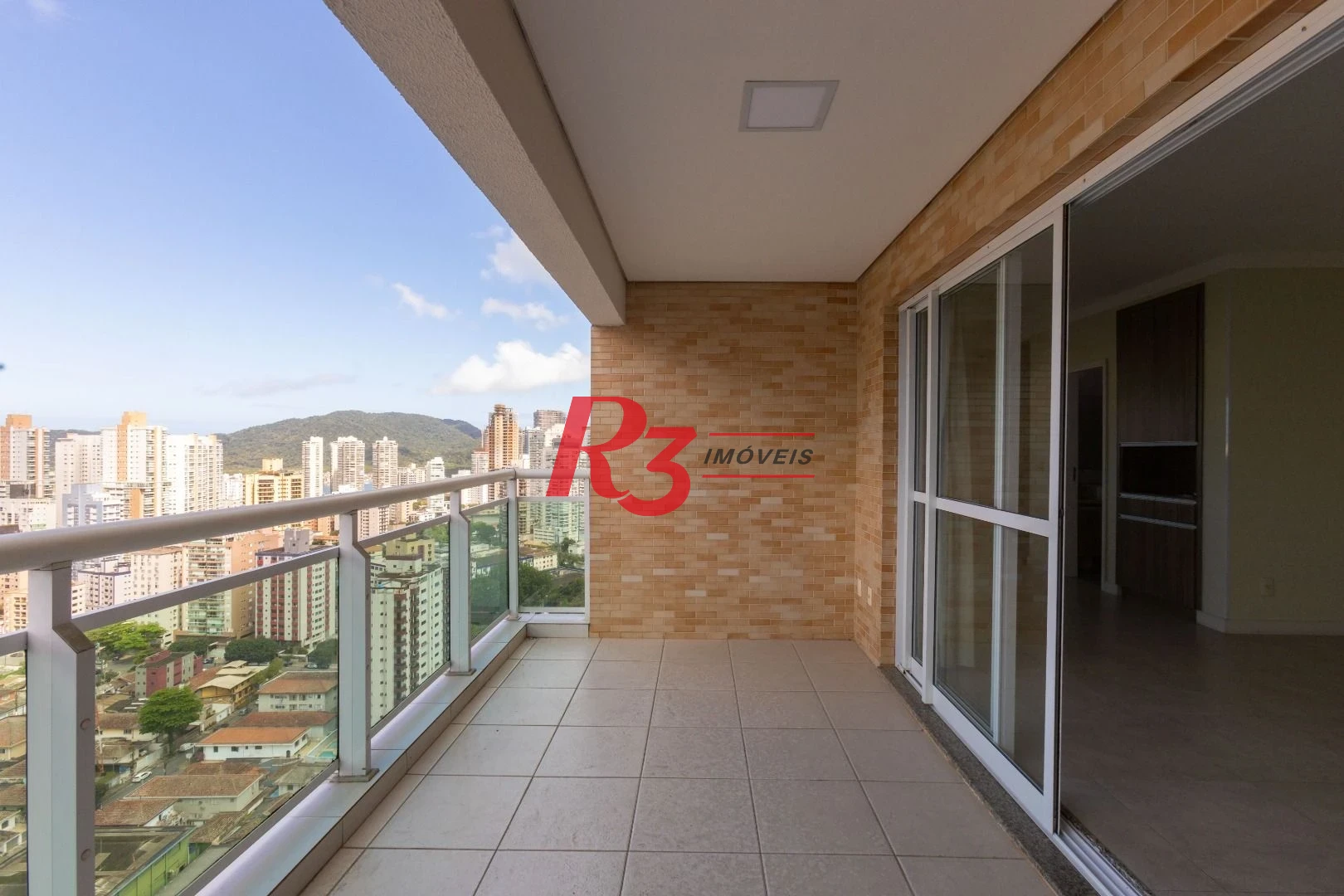 Cobertura com 3 dormitórios à venda, 180 m² por R$ 1.800.000,00 - Ponta da Praia - Santos/SP