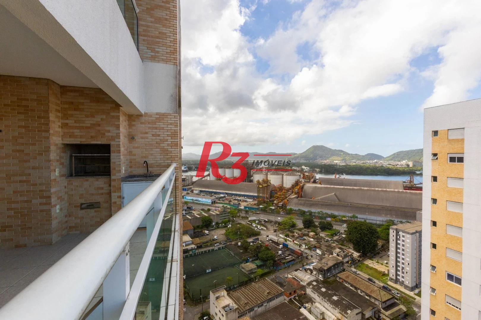 Cobertura com 3 dormitórios à venda, 180 m² por R$ 1.800.000,00 - Ponta da Praia - Santos/SP