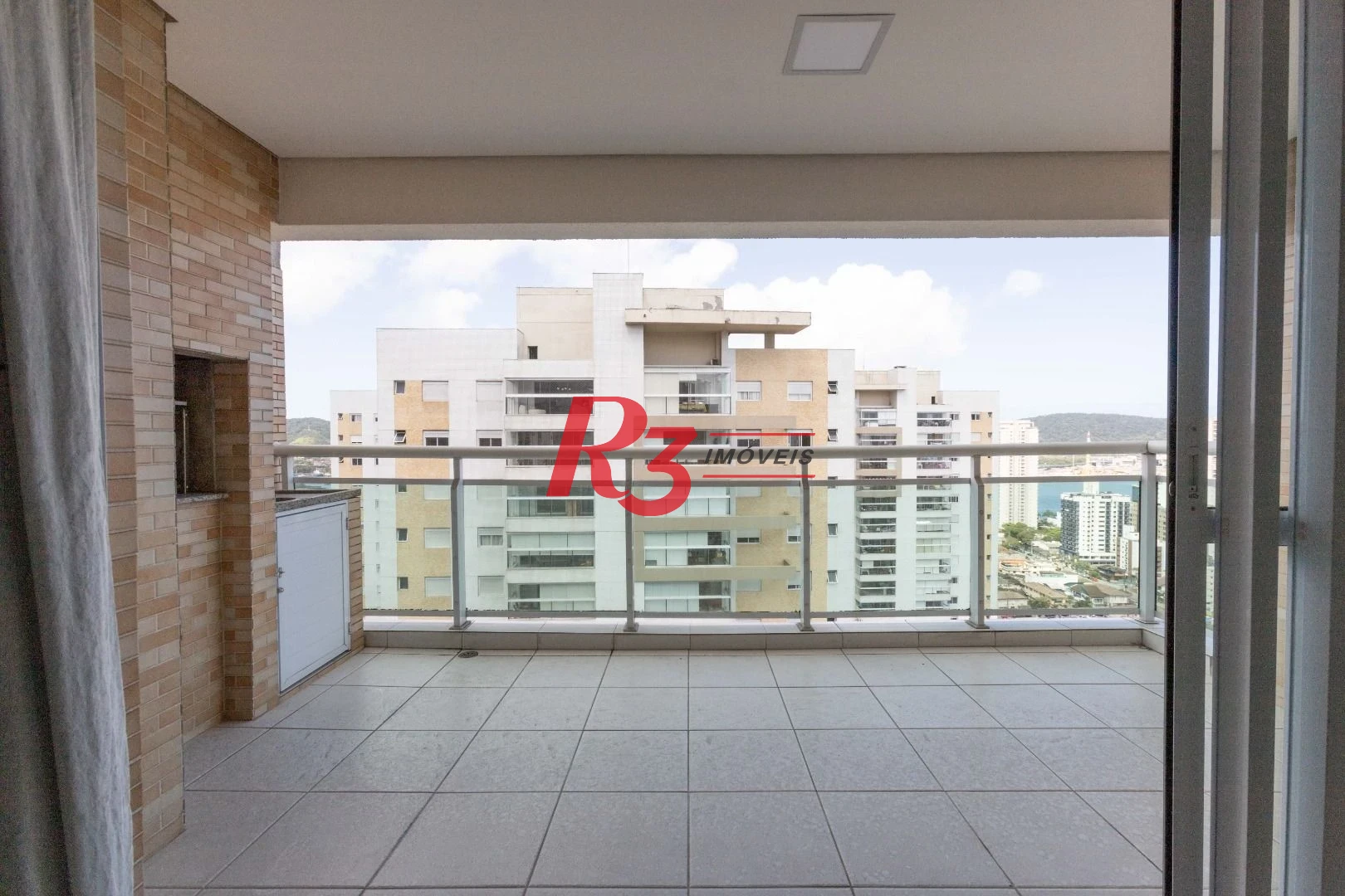 Cobertura com 3 dormitórios à venda, 180 m² por R$ 1.800.000,00 - Ponta da Praia - Santos/SP