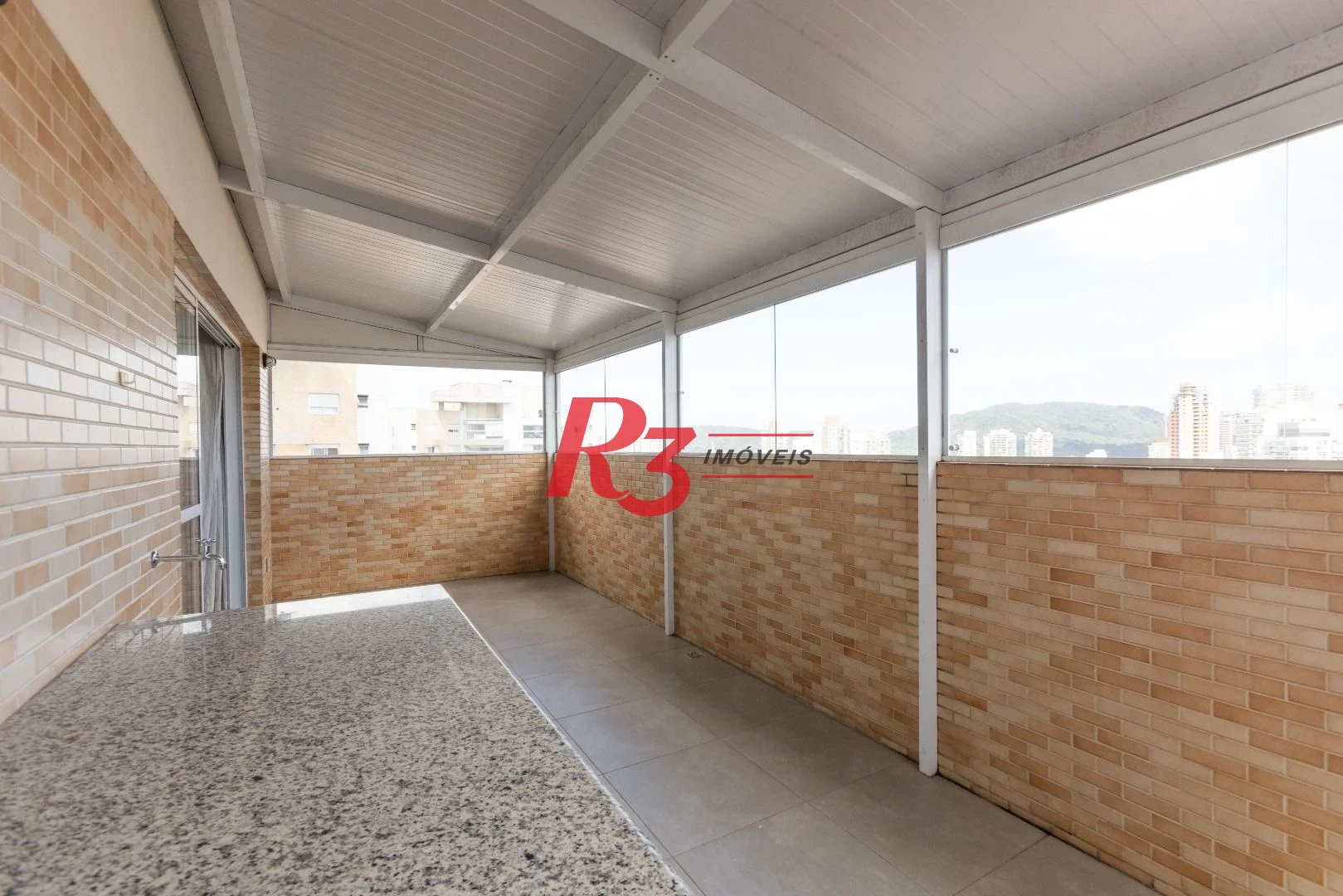 Cobertura com 3 dormitórios à venda, 180 m² por R$ 1.800.000,00 - Ponta da Praia - Santos/SP