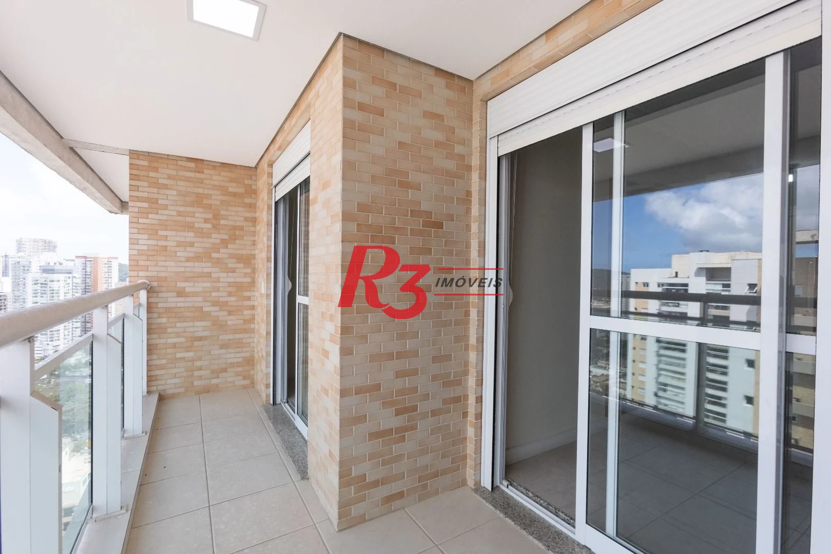 Cobertura com 3 dormitórios à venda, 180 m² por R$ 1.800.000,00 - Ponta da Praia - Santos/SP