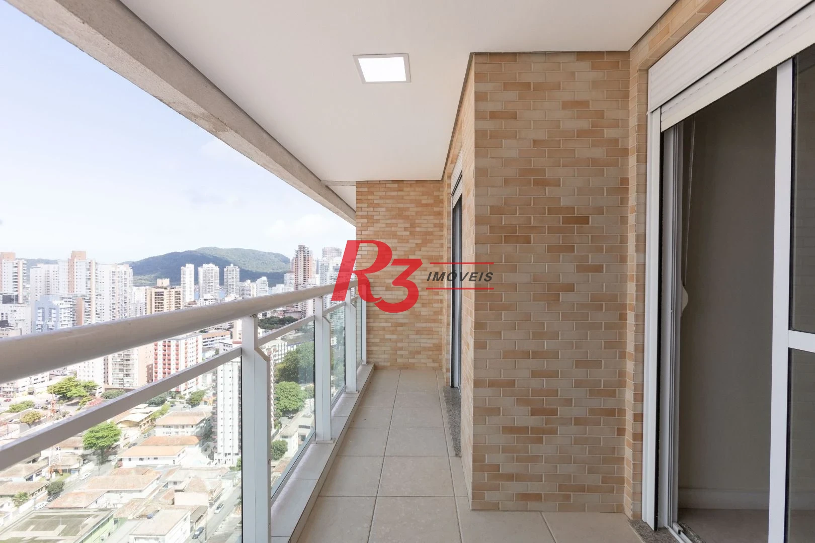 Cobertura com 3 dormitórios à venda, 180 m² por R$ 1.800.000,00 - Ponta da Praia - Santos/SP