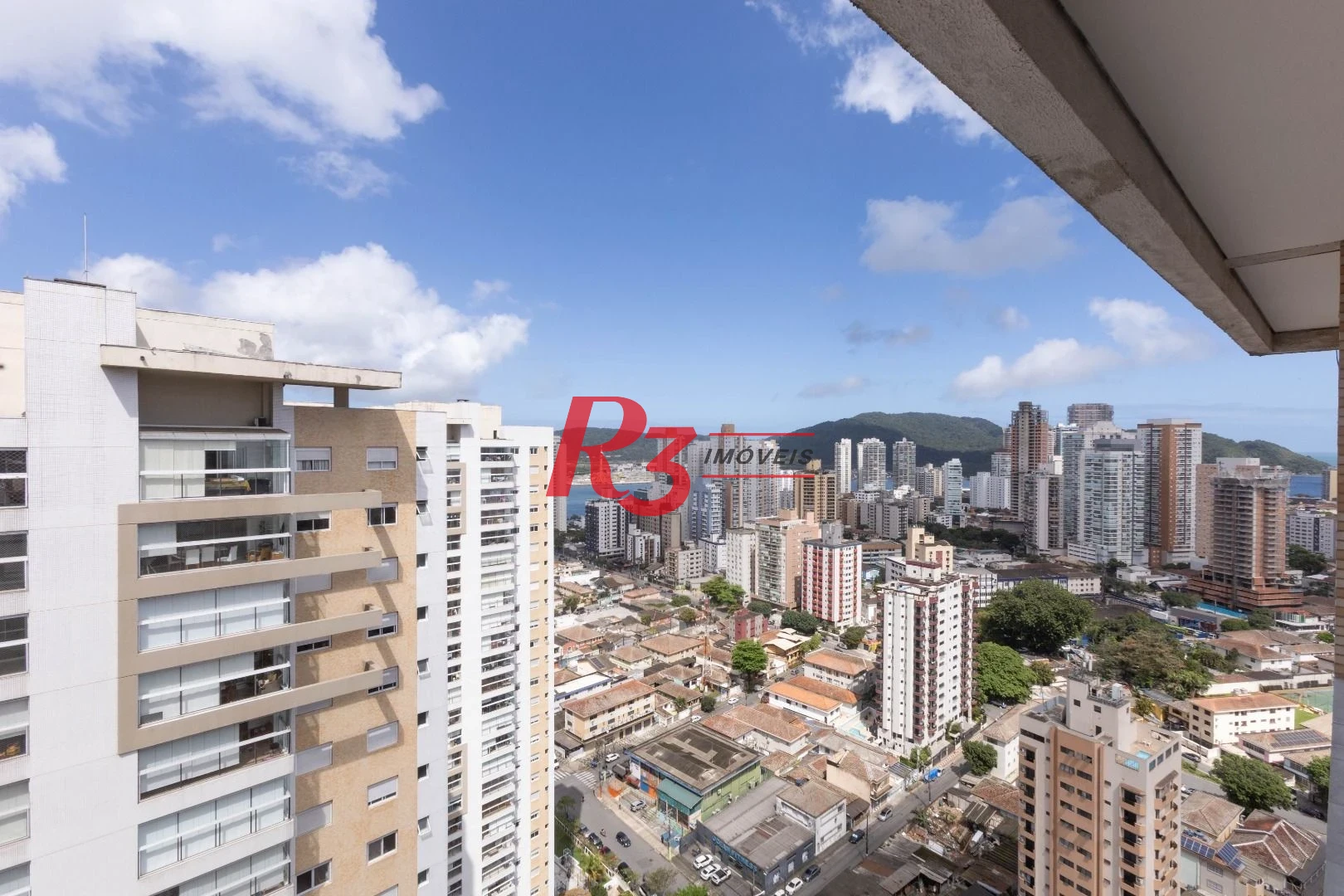 Cobertura com 3 dormitórios à venda, 180 m² por R$ 1.800.000,00 - Ponta da Praia - Santos/SP