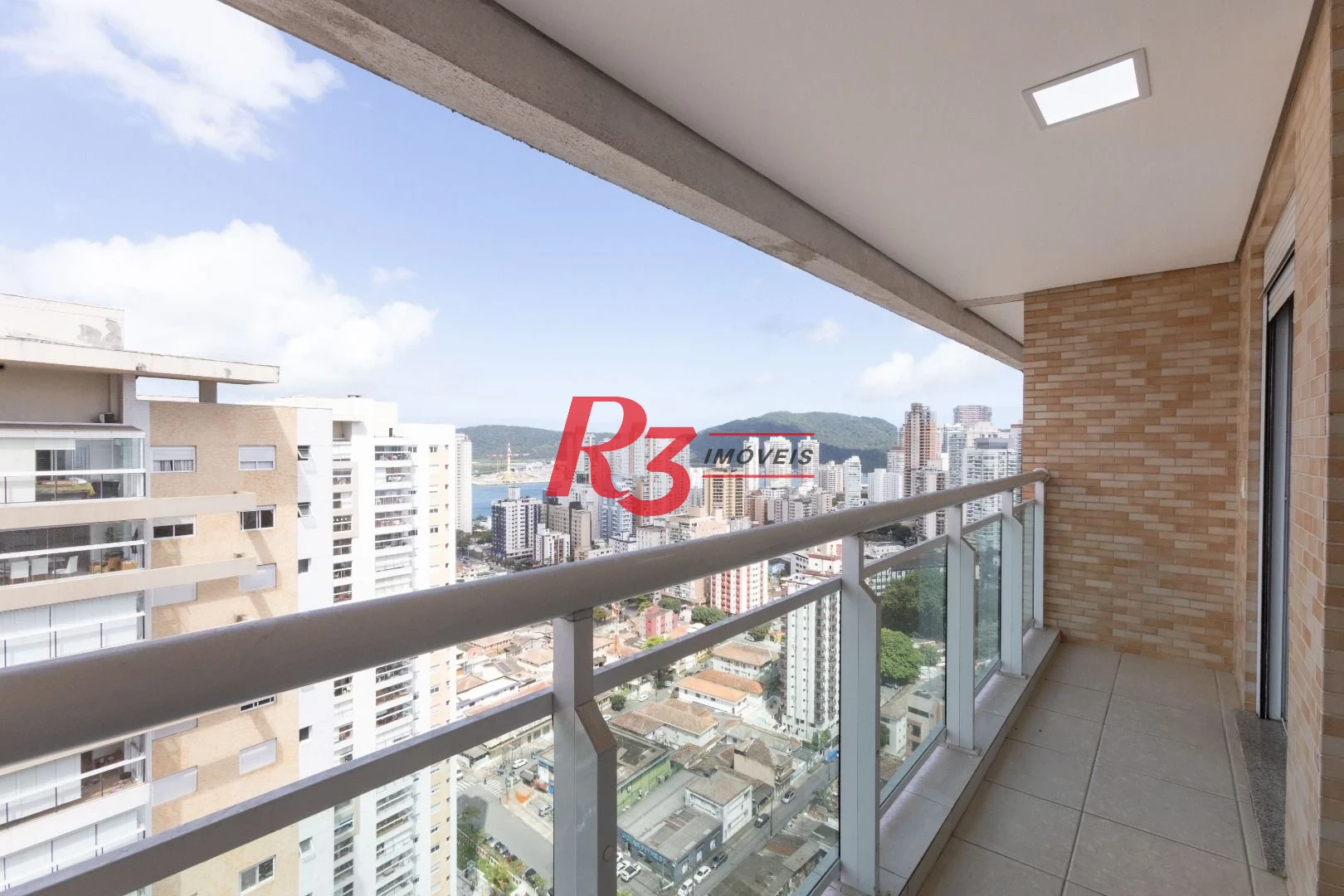 Cobertura com 3 dormitórios à venda, 180 m² por R$ 1.800.000,00 - Ponta da Praia - Santos/SP