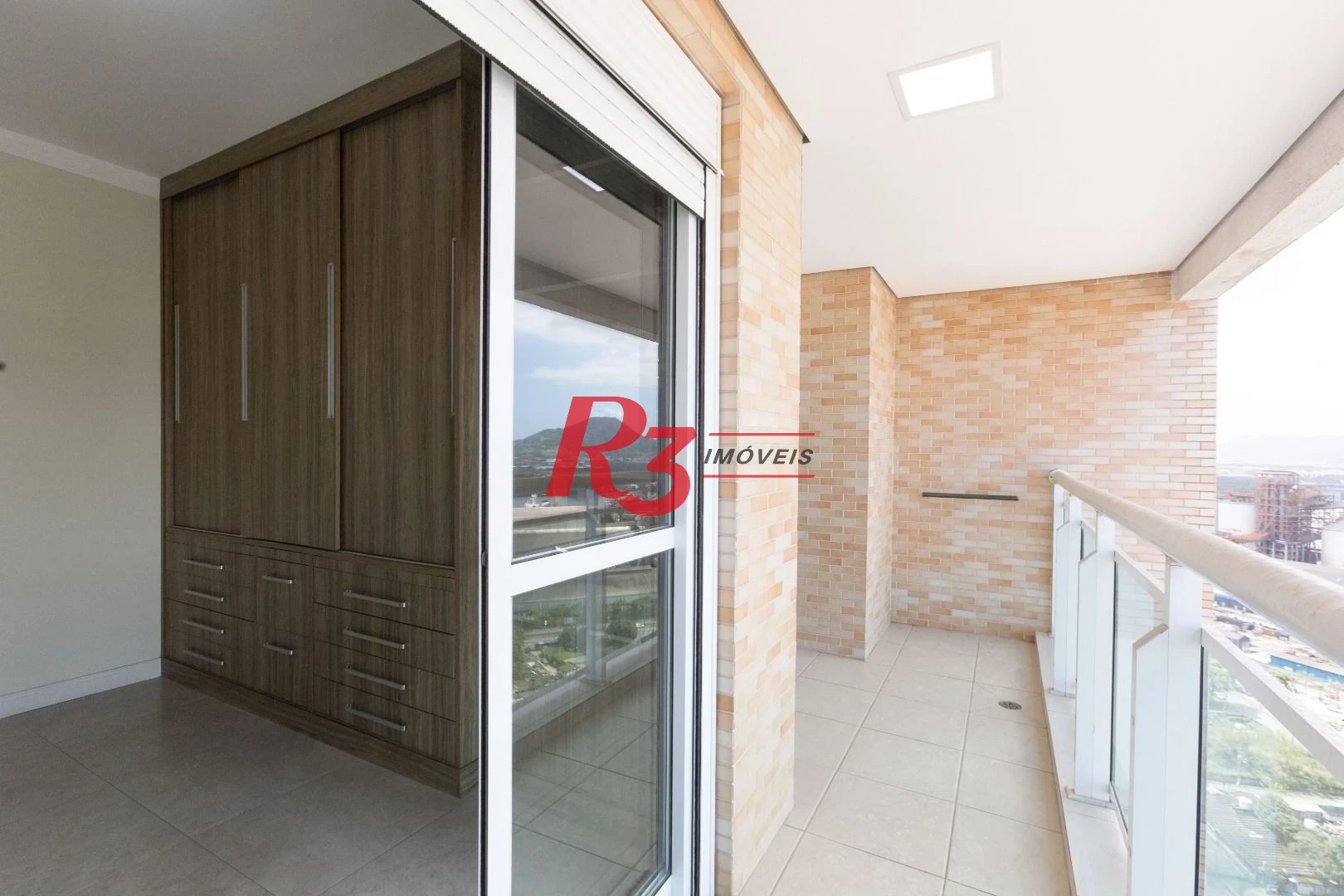 Cobertura com 3 dormitórios à venda, 180 m² por R$ 1.800.000,00 - Ponta da Praia - Santos/SP
