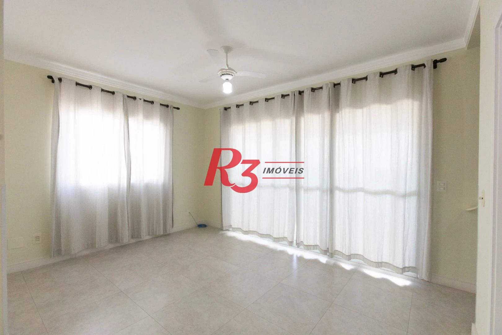Cobertura com 3 dormitórios à venda, 180 m² por R$ 1.800.000,00 - Ponta da Praia - Santos/SP