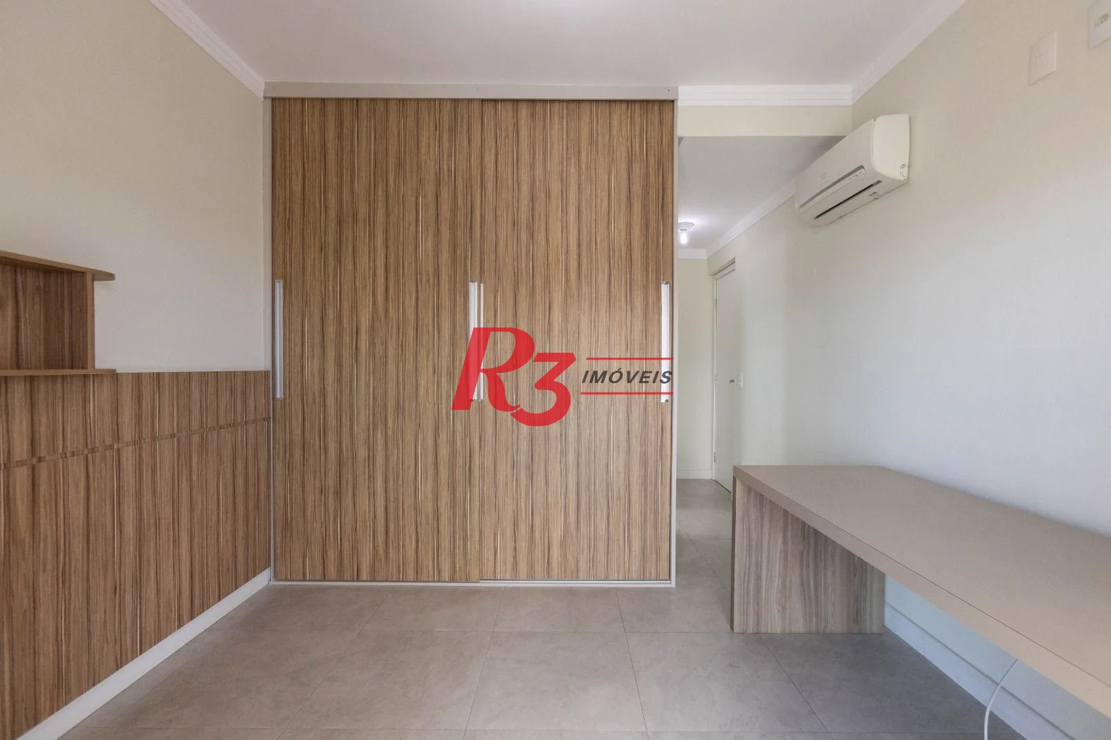 Cobertura com 3 dormitórios à venda, 180 m² por R$ 1.800.000,00 - Ponta da Praia - Santos/SP