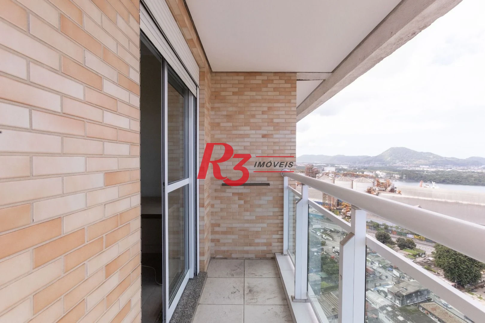 Cobertura com 3 dormitórios à venda, 180 m² por R$ 1.800.000,00 - Ponta da Praia - Santos/SP