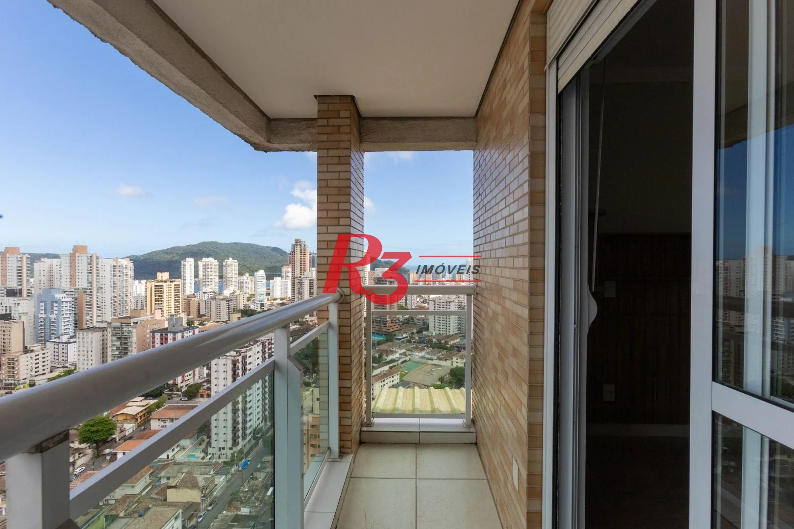 Cobertura com 3 dormitórios à venda, 180 m² por R$ 1.800.000,00 - Ponta da Praia - Santos/SP