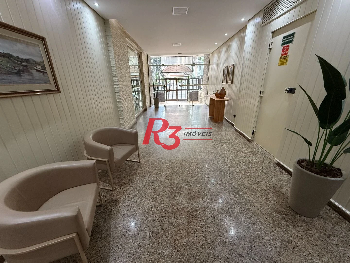 Apartamento com 2 dormitórios à venda, 127 m² por R$ 700.000,00 - Gonzaga - Santos/SP