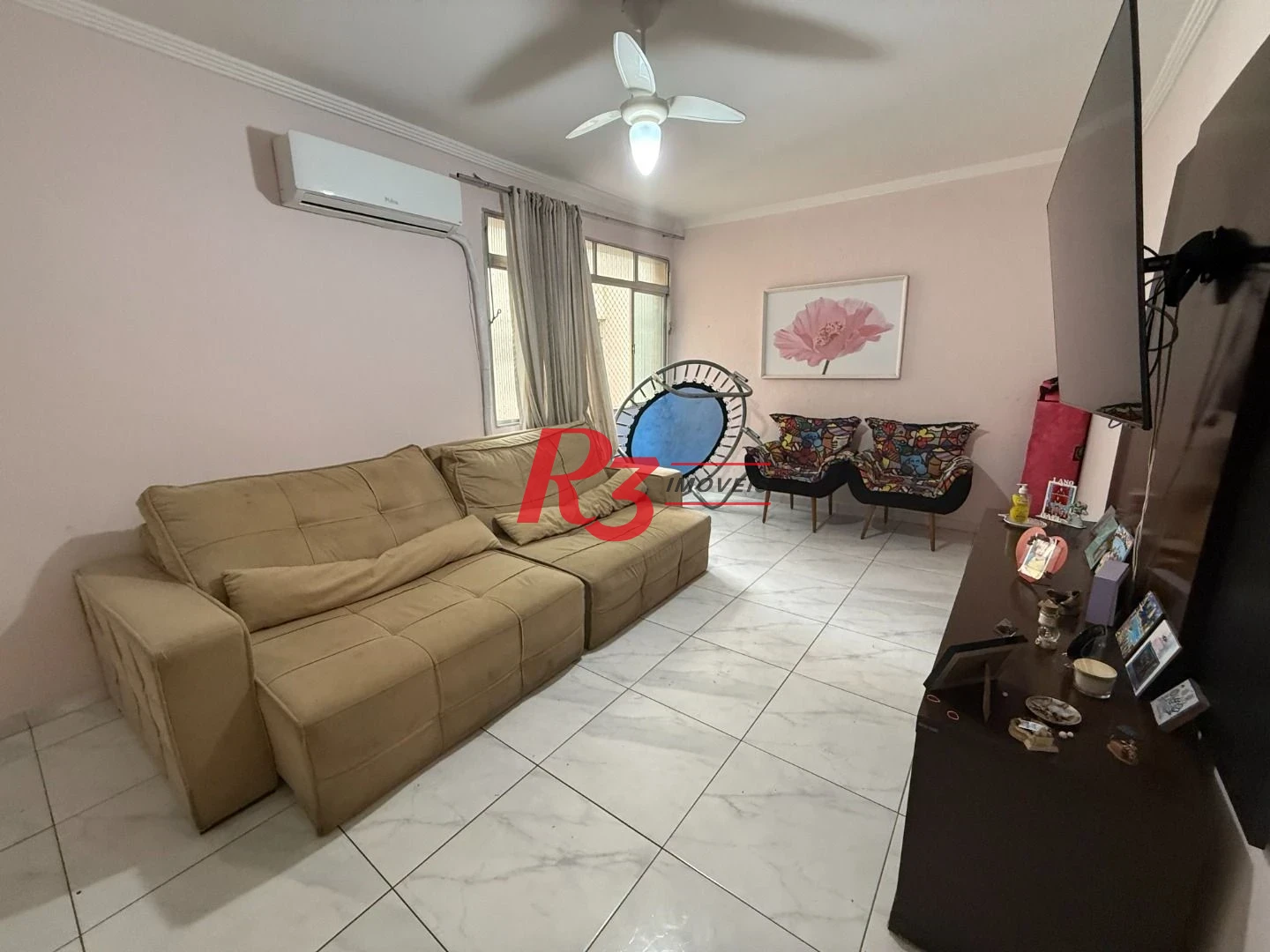 Apartamento com 2 dormitórios à venda, 127 m² por R$ 700.000,00 - Gonzaga - Santos/SP