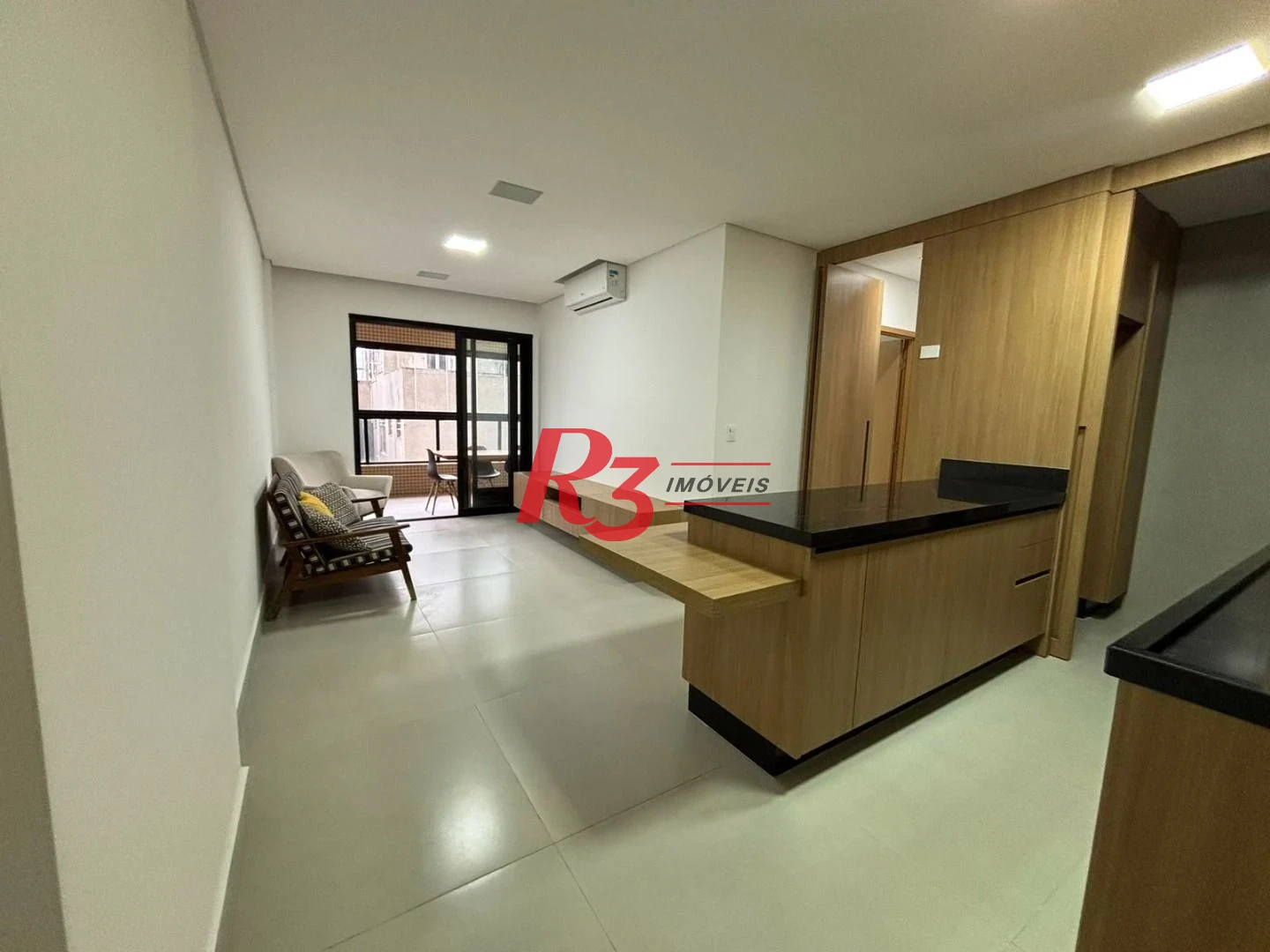 Apartamento com 2 dormitórios à venda, 75 m² por R$ 1.060.000,00 - José Menino - Santos/SP