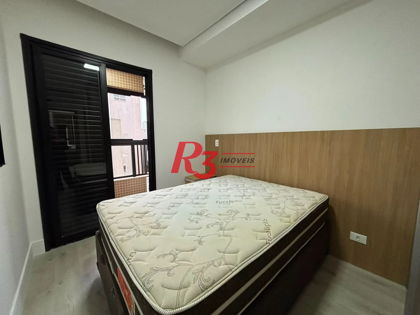 Apartamento com 2 dormitórios à venda, 75 m² por R$ 1.060.000,00 - José Menino - Santos/SP