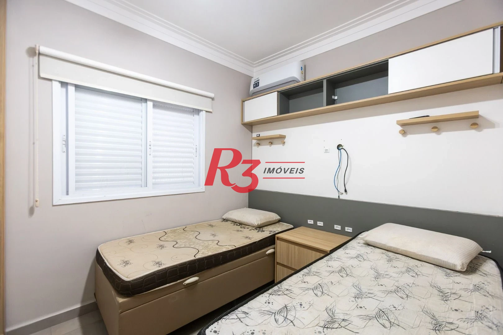 Apartamento com 2 dormitórios à venda, 70 m² por R$ 710.000,00 - Campo Grande - Santos/SP
