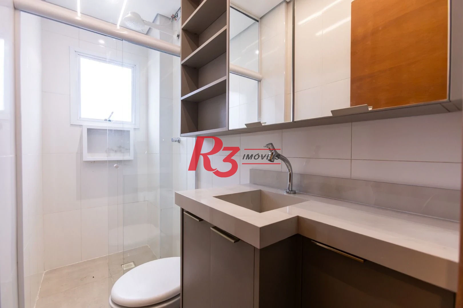 Apartamento com 2 dormitórios à venda, 70 m² por R$ 710.000,00 - Campo Grande - Santos/SP