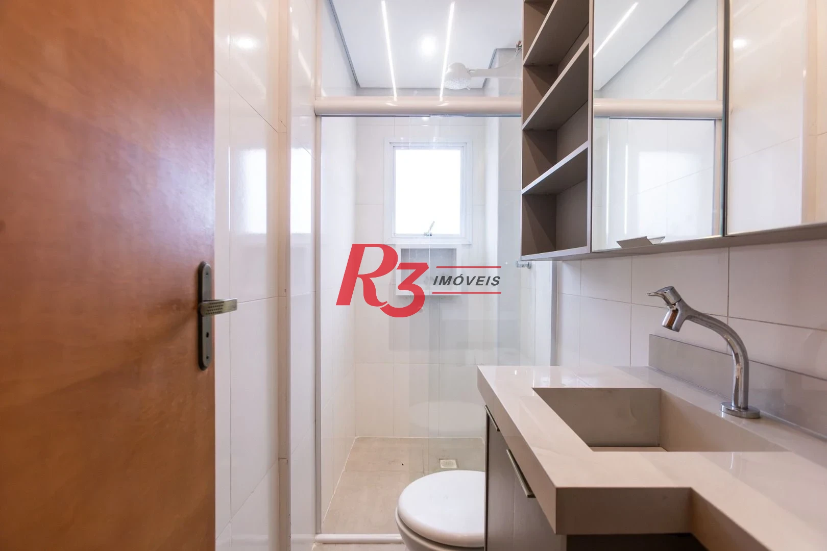 Apartamento com 2 dormitórios à venda, 70 m² por R$ 710.000,00 - Campo Grande - Santos/SP