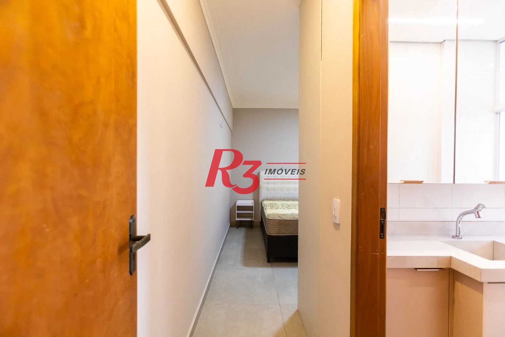 Apartamento com 2 dormitórios à venda, 70 m² por R$ 710.000,00 - Campo Grande - Santos/SP