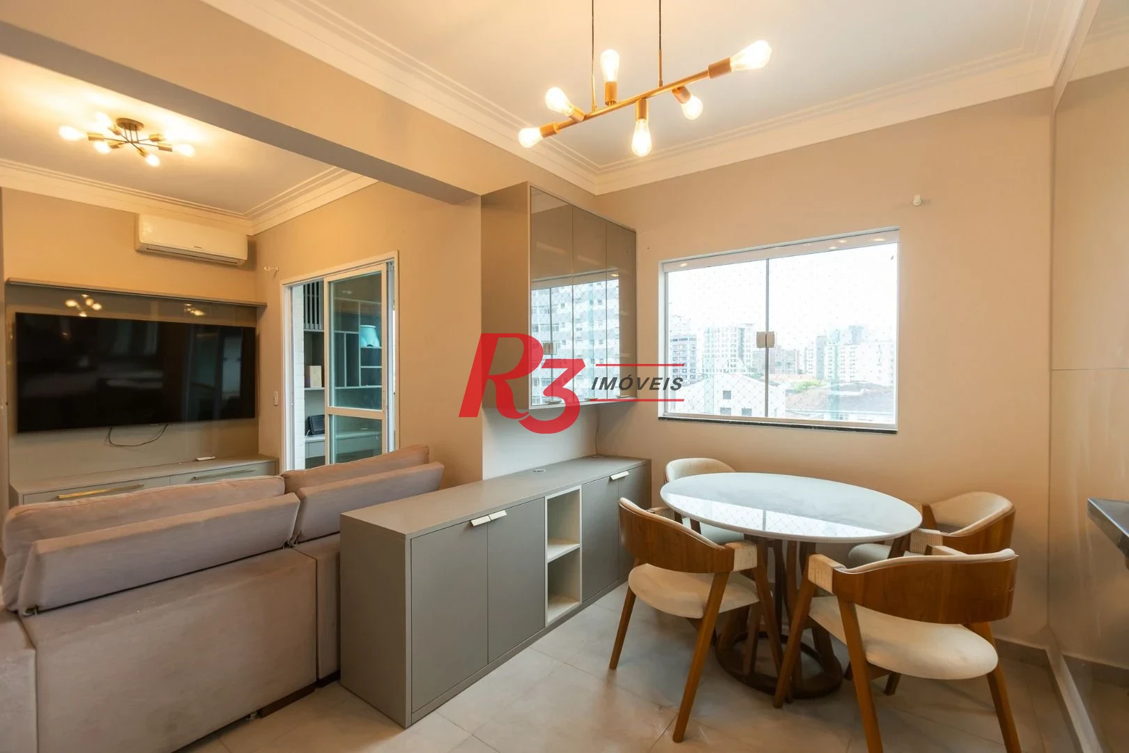 Apartamento com 2 dormitórios à venda, 70 m² por R$ 710.000,00 - Campo Grande - Santos/SP