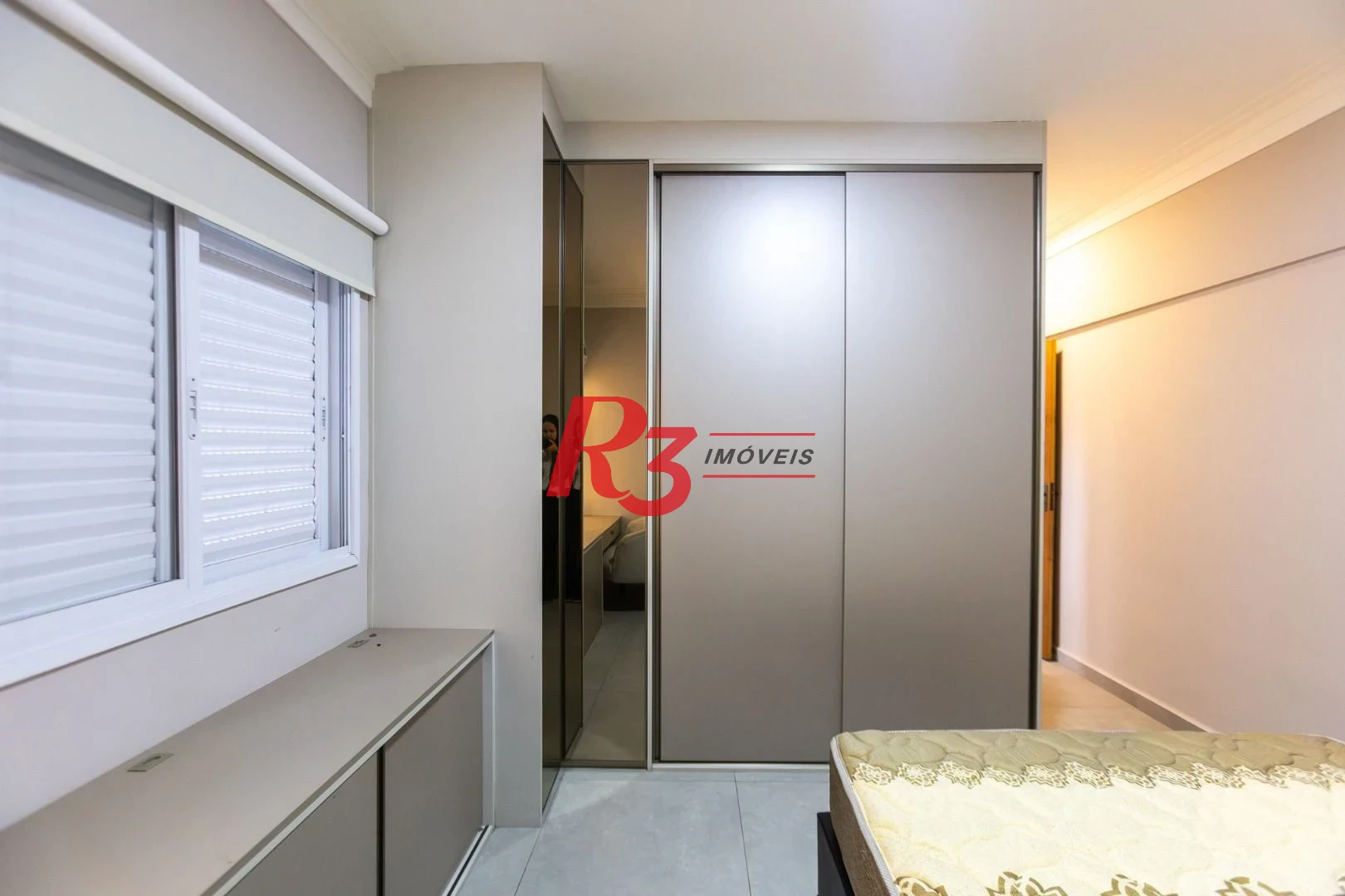 Apartamento com 2 dormitórios à venda, 70 m² por R$ 710.000,00 - Campo Grande - Santos/SP