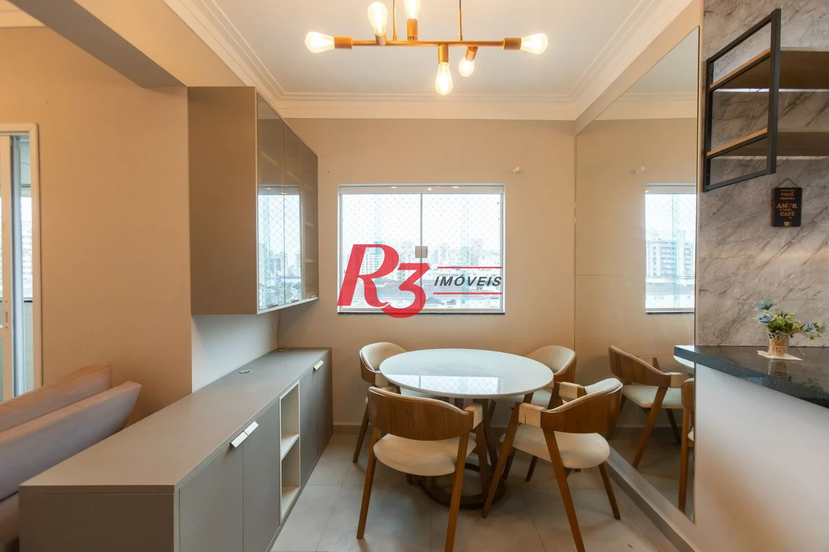 Apartamento com 2 dormitórios à venda, 70 m² por R$ 710.000,00 - Campo Grande - Santos/SP