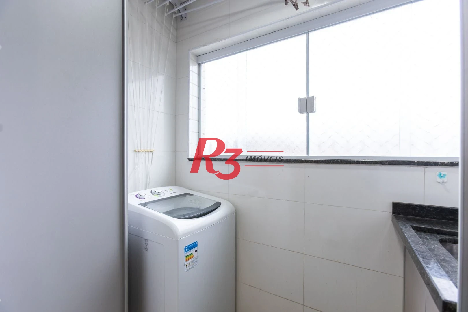 Apartamento com 2 dormitórios à venda, 70 m² por R$ 710.000,00 - Campo Grande - Santos/SP