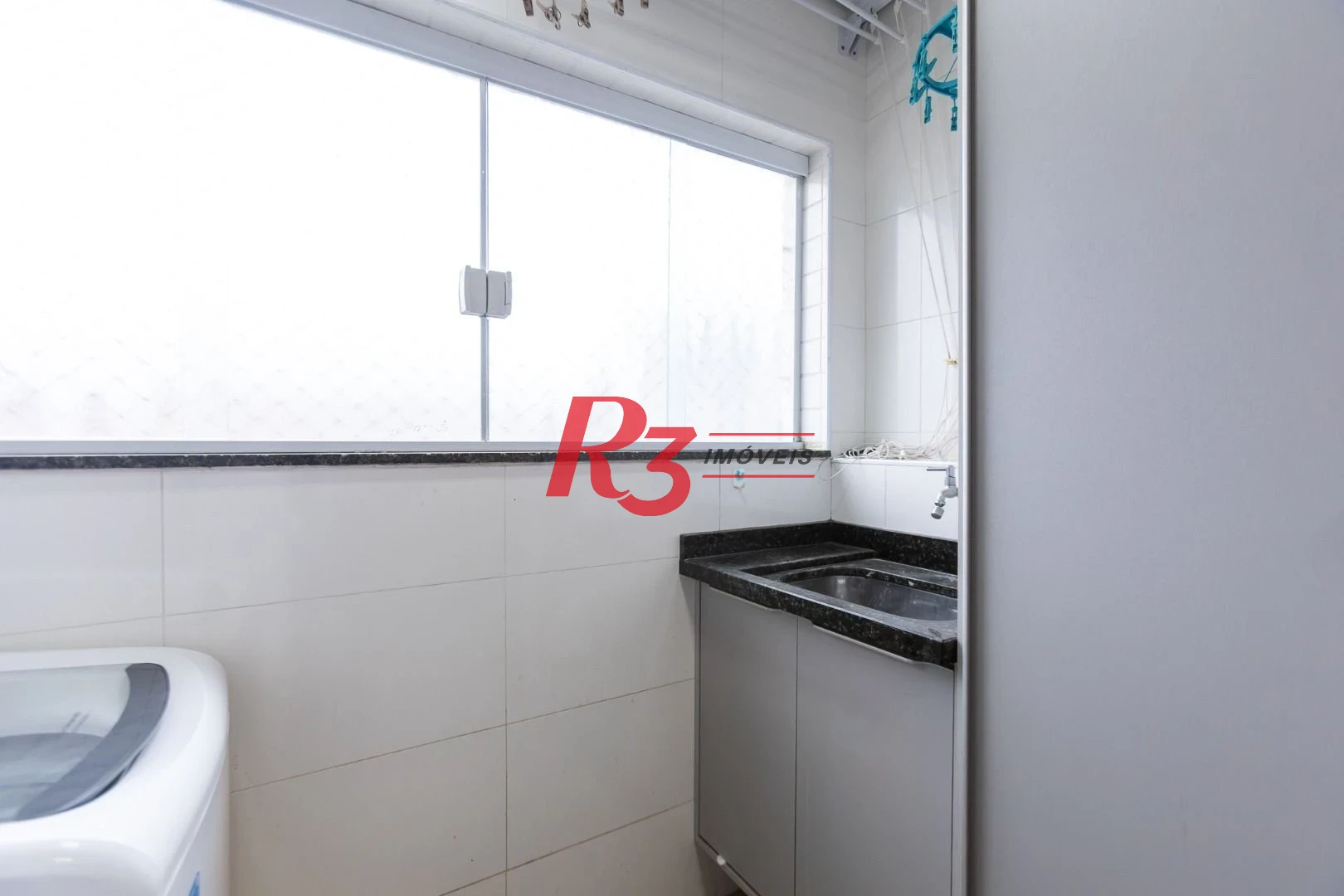 Apartamento com 2 dormitórios à venda, 70 m² por R$ 710.000,00 - Campo Grande - Santos/SP