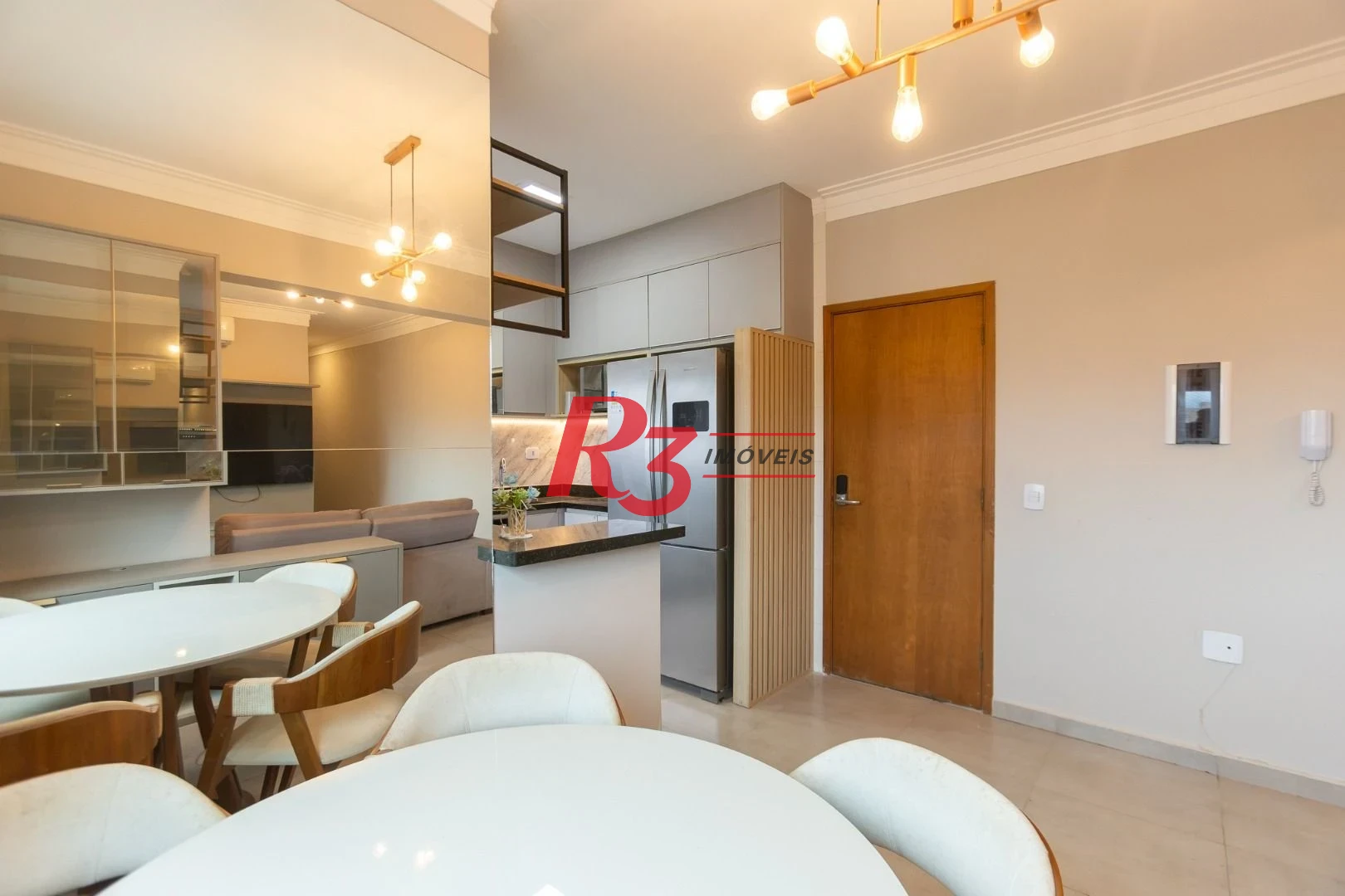Apartamento com 2 dormitórios à venda, 70 m² por R$ 710.000,00 - Campo Grande - Santos/SP