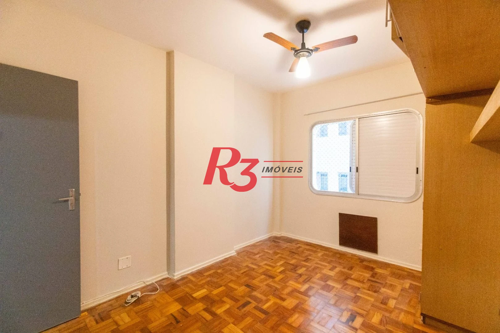 Apartamento com 2 dormitórios para alugar, 55 m² por R$ 4.815,00/mês - Ponta da Praia - Santos/SP