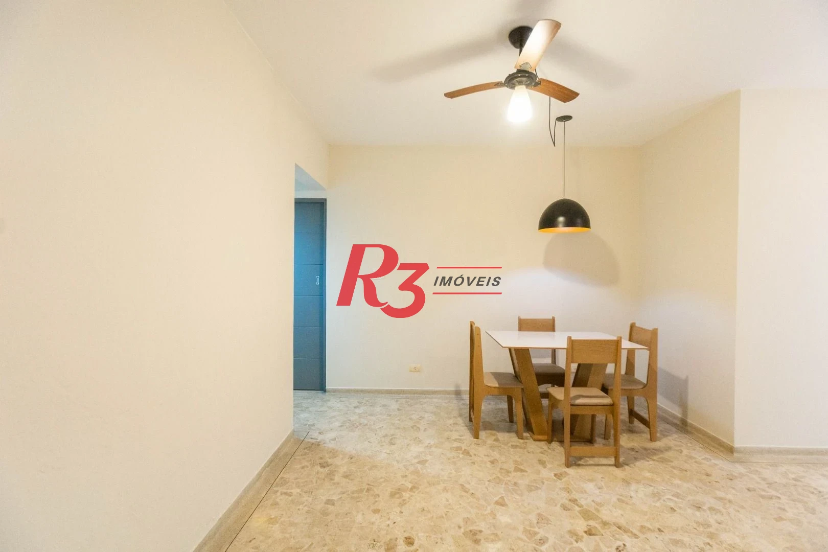 Apartamento com 2 dormitórios para alugar, 55 m² por R$ 4.815,00/mês - Ponta da Praia - Santos/SP