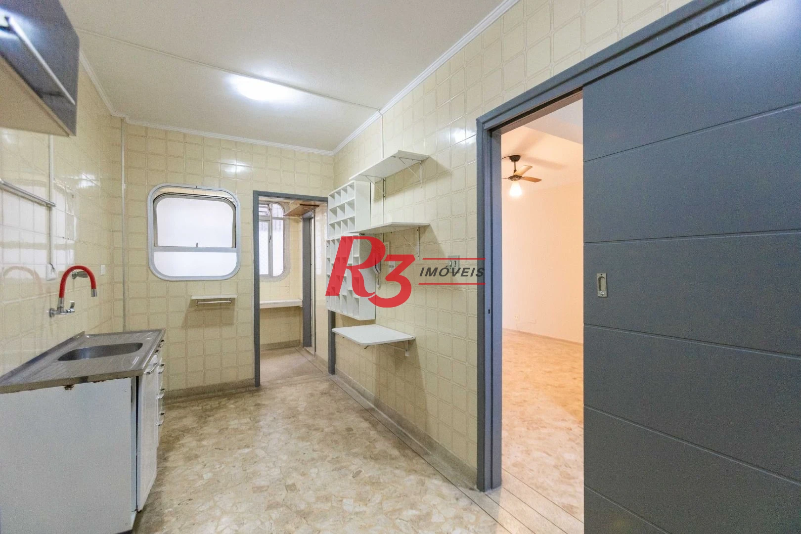 Apartamento com 2 dormitórios para alugar, 55 m² por R$ 4.815,00/mês - Ponta da Praia - Santos/SP