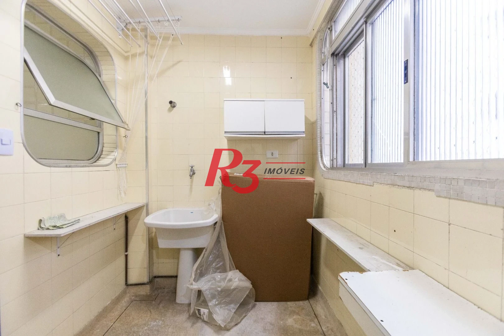 Apartamento com 2 dormitórios para alugar, 55 m² por R$ 4.815,00/mês - Ponta da Praia - Santos/SP