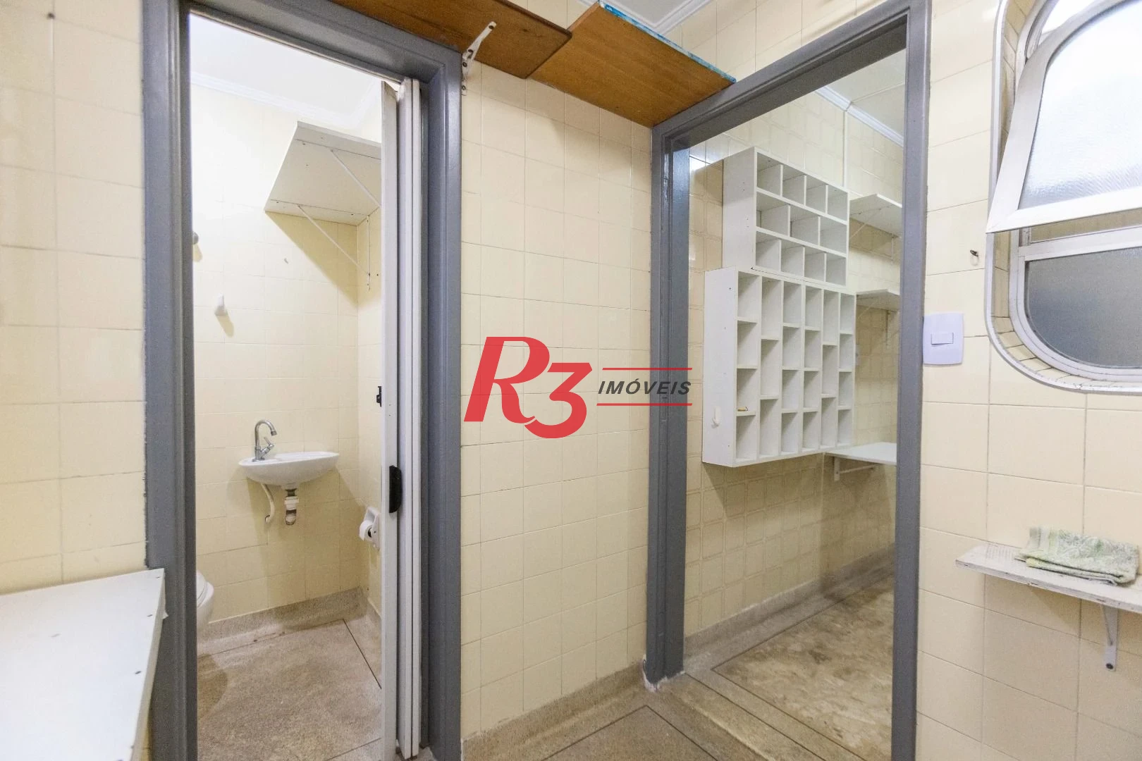 Apartamento com 2 dormitórios para alugar, 55 m² por R$ 4.815,00/mês - Ponta da Praia - Santos/SP