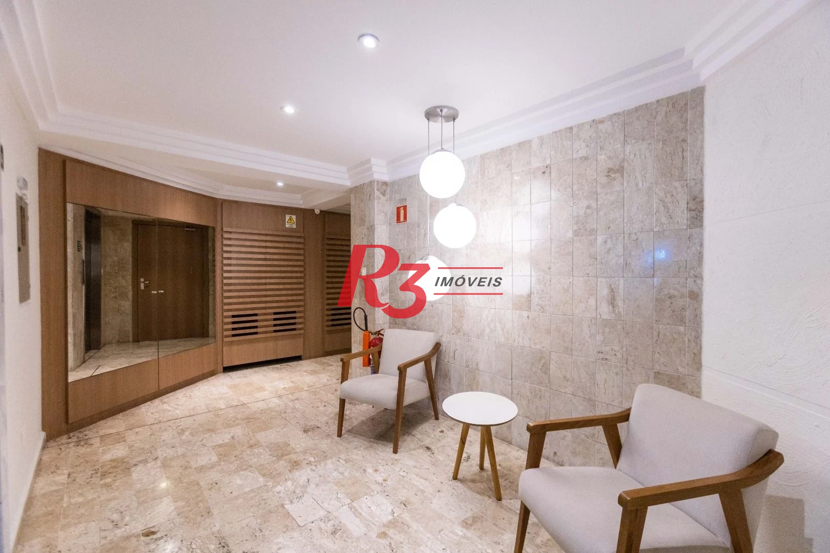 Apartamento com 2 dormitórios para alugar, 55 m² por R$ 4.815,00/mês - Ponta da Praia - Santos/SP