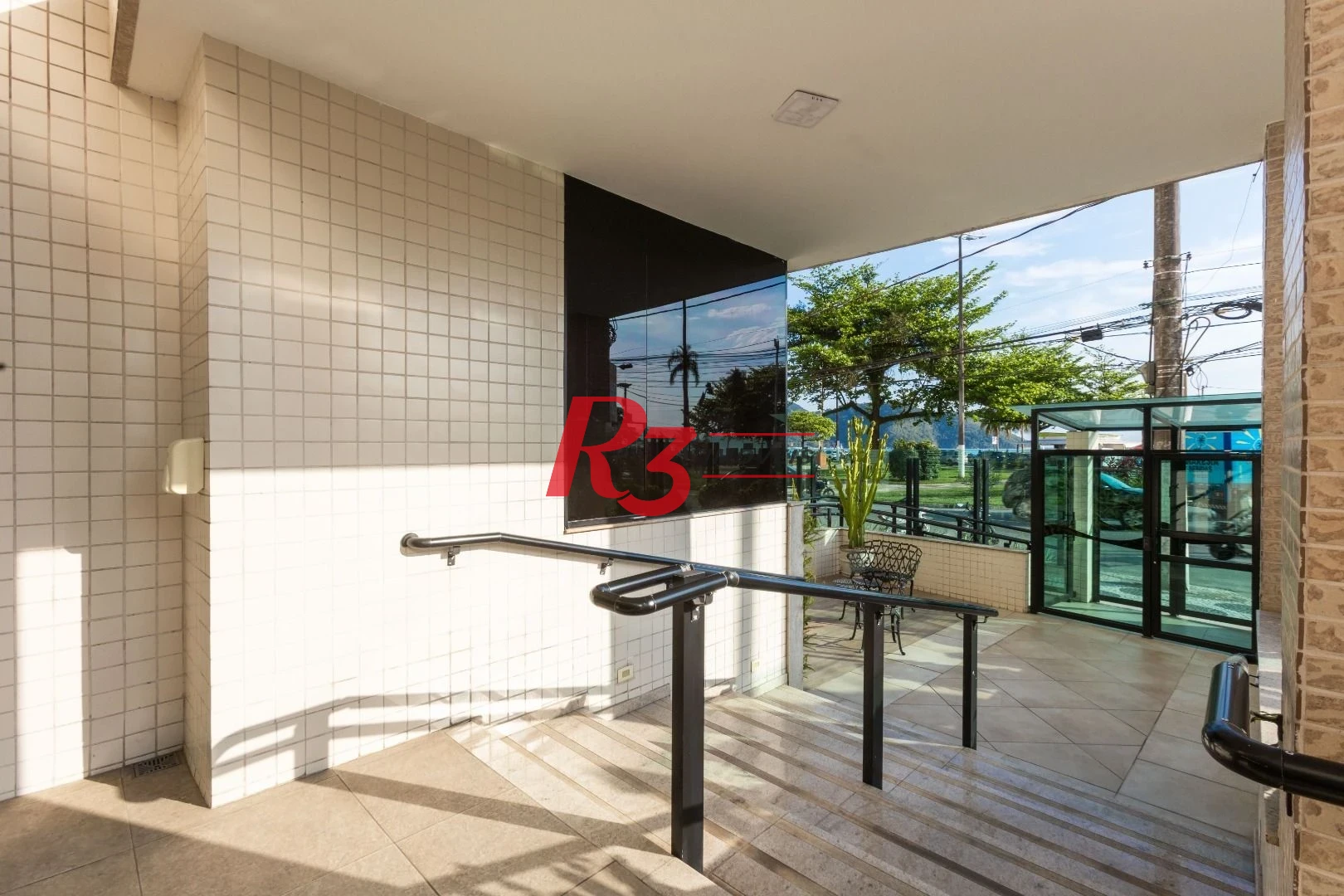 Apartamento com 2 dormitórios para alugar, 55 m² por R$ 4.815,00/mês - Ponta da Praia - Santos/SP
