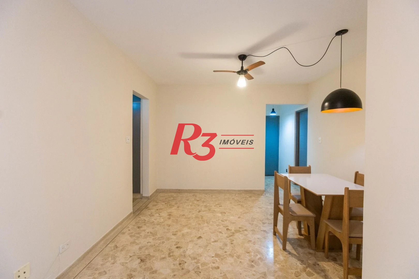 Apartamento com 2 dormitórios para alugar, 55 m² por R$ 4.815,00/mês - Ponta da Praia - Santos/SP