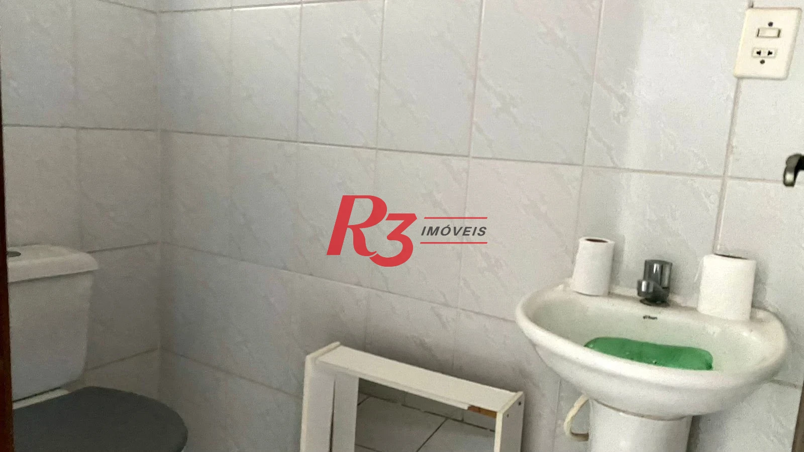 Sobrado com 2 dormitórios à venda, 67 m² por R$ 300.000,00 - Parque São Vicente - São Vicente/SP