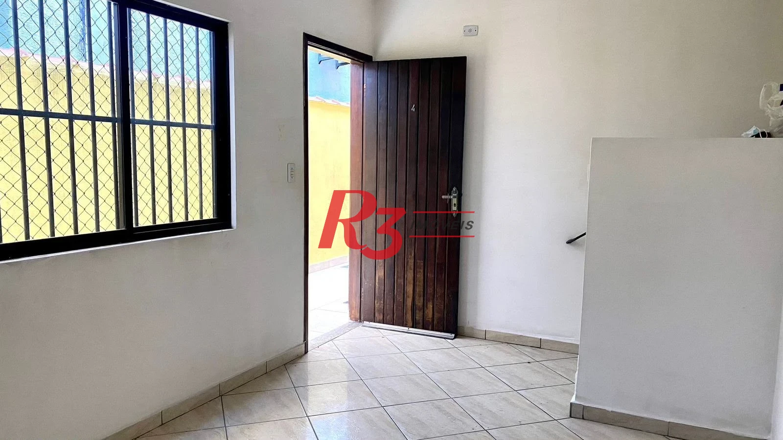 Sobrado com 2 dormitórios à venda, 67 m² por R$ 300.000,00 - Parque São Vicente - São Vicente/SP