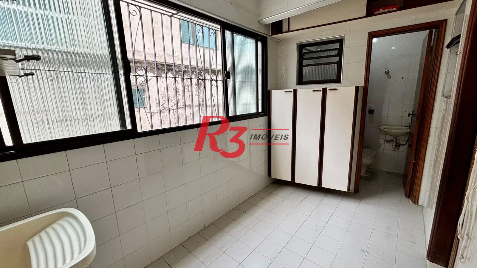Apartamento com 2 dormitórios à venda, 119 m² por R$ 850.000,00 - Embaré - Santos/SP