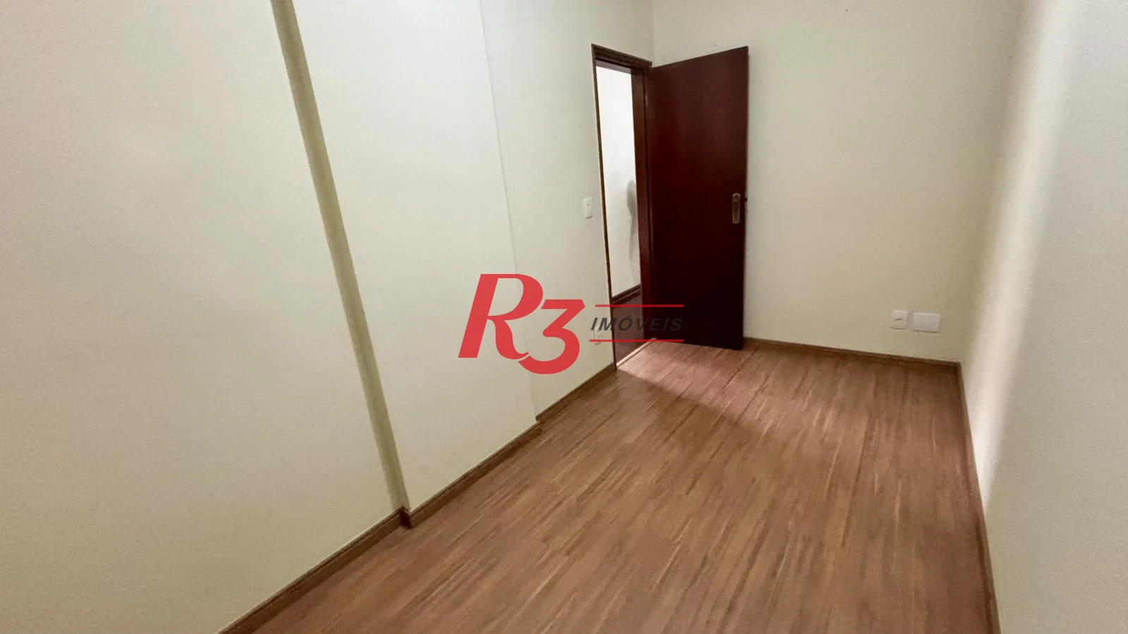Apartamento com 2 dormitórios à venda, 119 m² por R$ 850.000,00 - Embaré - Santos/SP