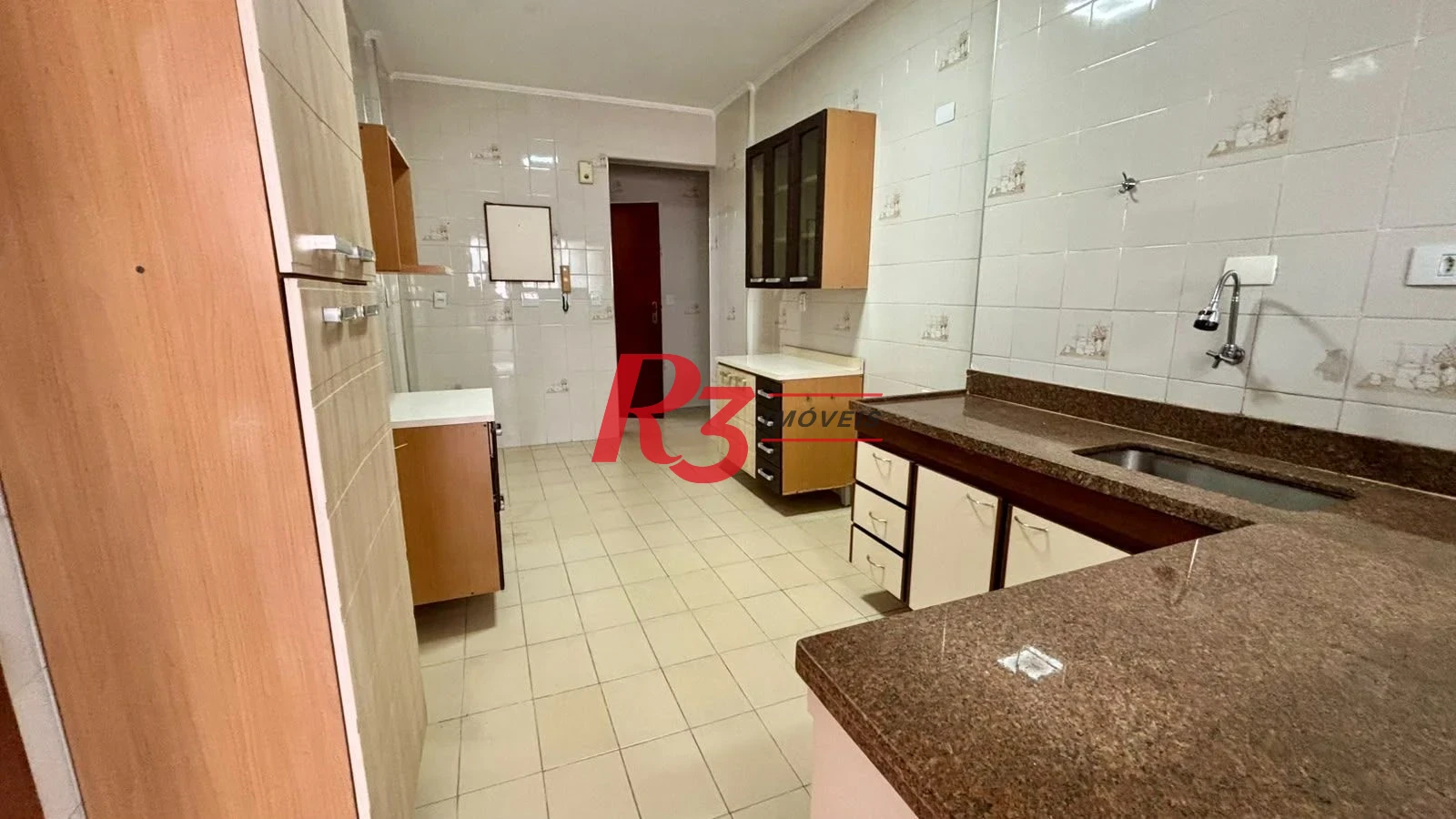 Apartamento com 2 dormitórios à venda, 119 m² por R$ 850.000,00 - Embaré - Santos/SP