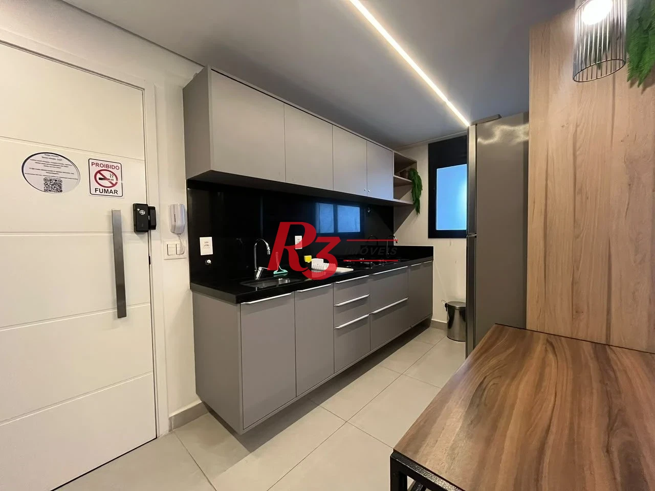 Apartamento com 1 dormitório à venda, 57 m² por R$ 770.000,00 - Ponta da Praia - Santos/SP