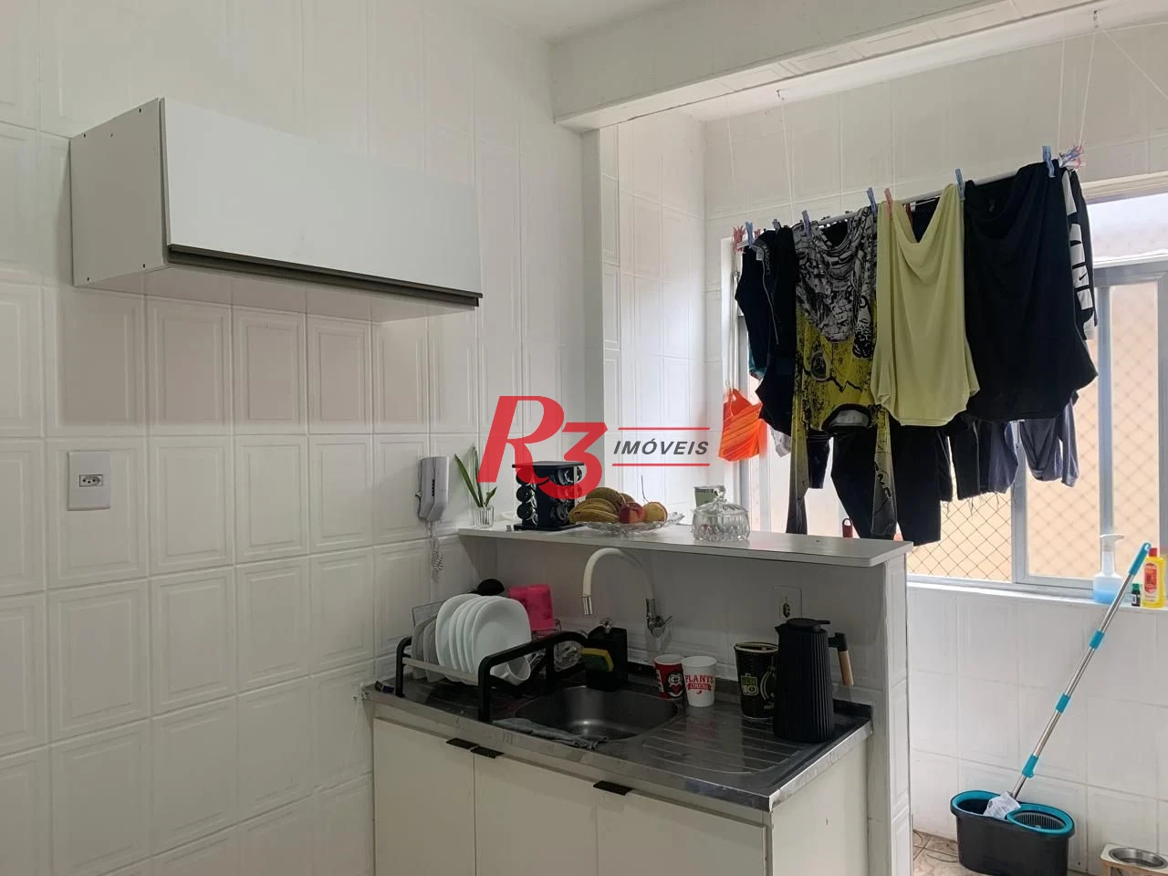 Apartamento com 3 dormitórios à venda, 77 m² por R$ 300.000,00 - Vila Belmiro - Santos/SP