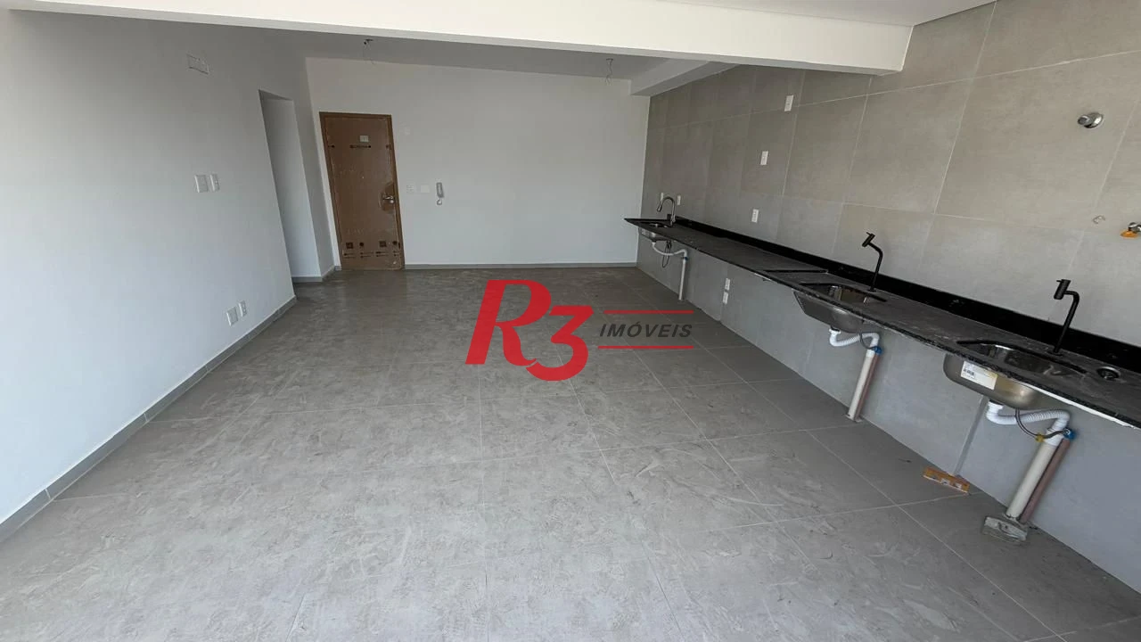 Apartamento com 2 dormitórios à venda, 70 m² por R$ 910.000,00 - José Menino - Santos/SP