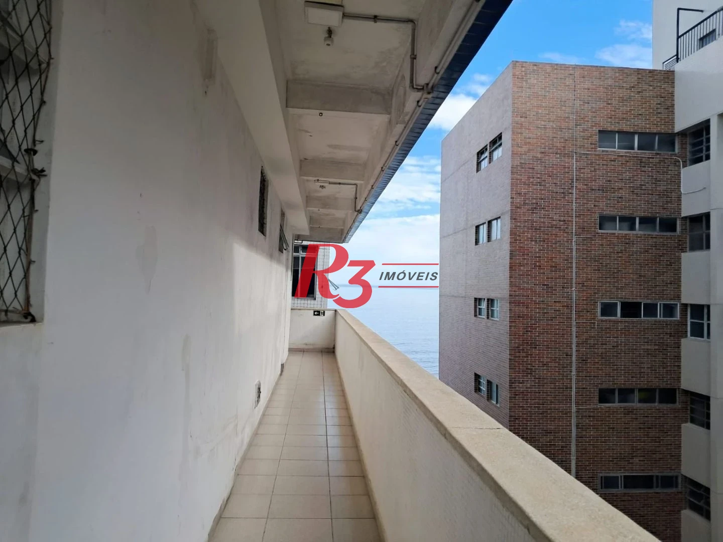Apartamento com 2 dormitórios à venda, 62 m² por R$ 540.000,00 - Embaré - Santos/SP